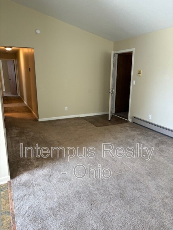 Building Photo - 3835 Indian Run Dr