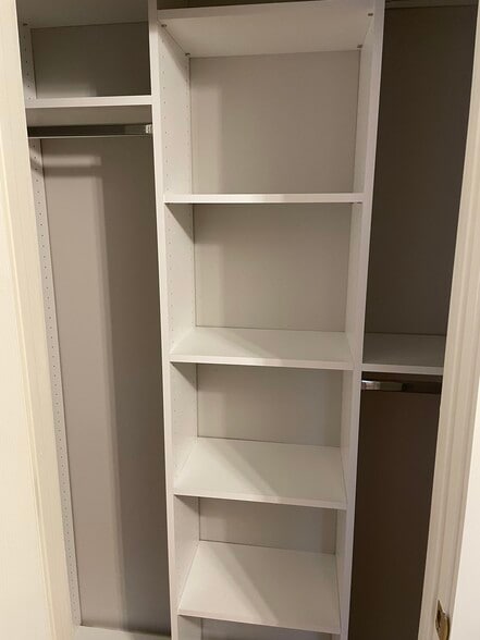 Building Photo - 38 Gerrard Ave