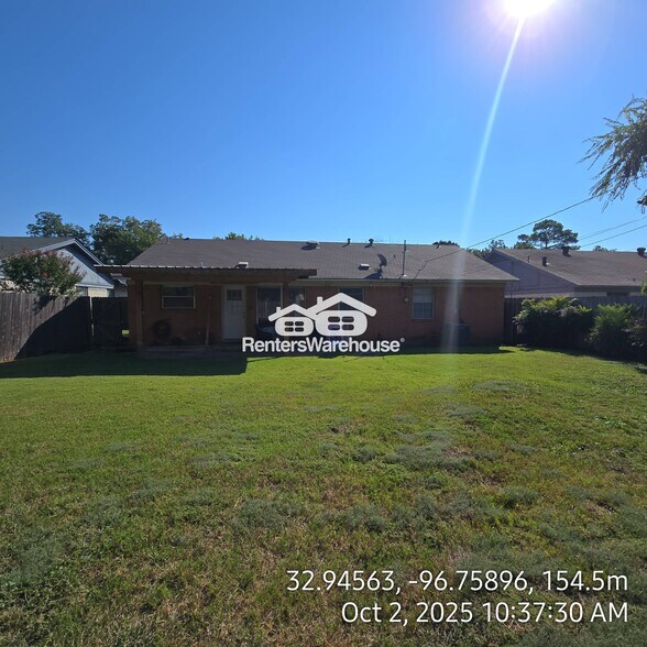 Building Photo - 610 Dover Dr