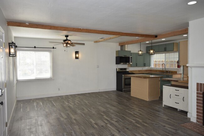 Building Photo - 1544 Maryland Ave
