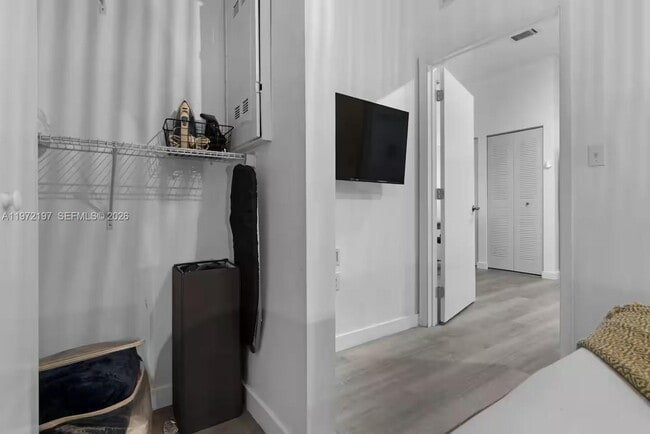 Building Photo - 136 NW 26th St