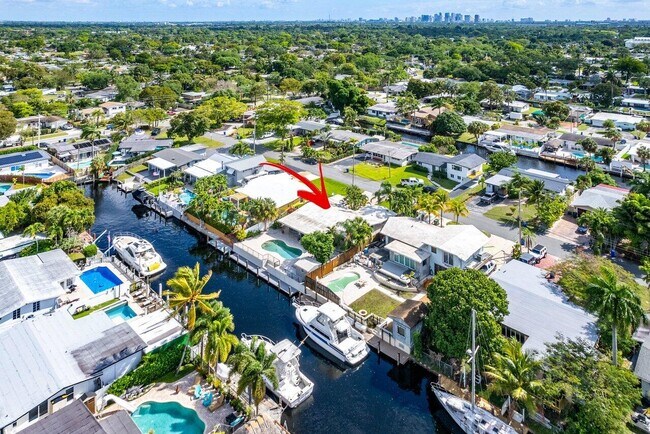 Building Photo - 2431 Key Largo Ln