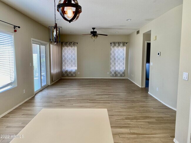 Building Photo - 3551 S Larkspur Way