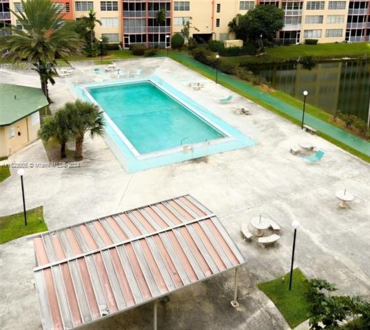 Building Photo - 1780 NE 191st St