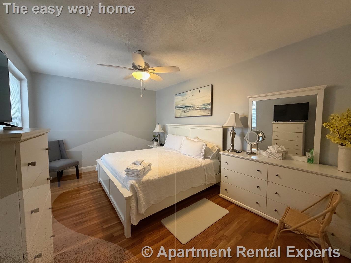 Building Photo - 15 Ives St