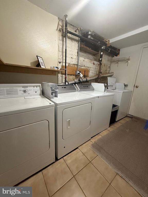 Building Photo - 1307 Prince St