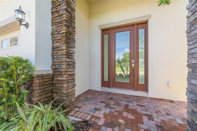 Building Photo - 7222 Paradiso Dr
