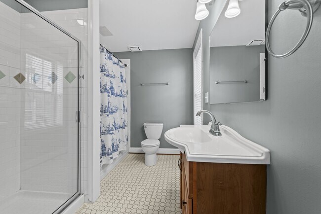 Building Photo - 309 E Lafayette Ave