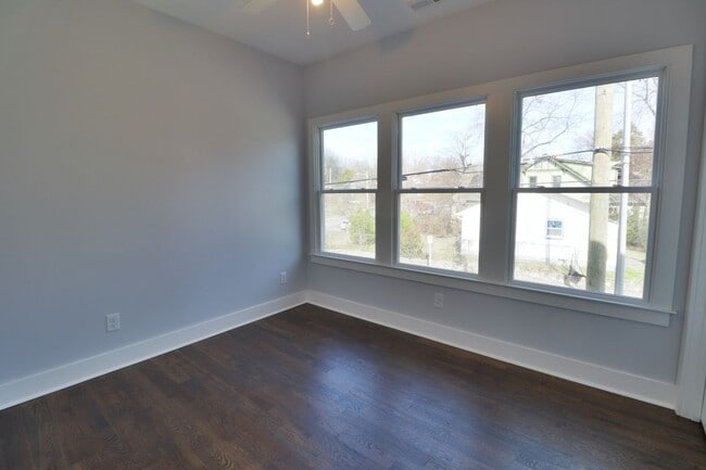 Building Photo - 628 Shelby Ave