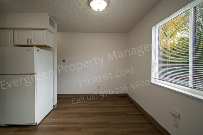 Building Photo - 1705 Heatheridge Rd