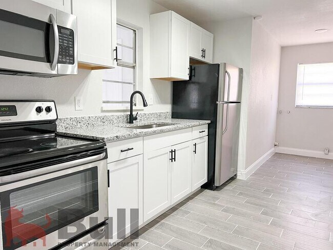 Building Photo - 4438 Weldon Pl