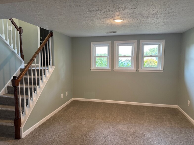 Building Photo - 3124 Haberlein Rd