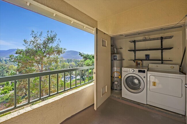 Building Photo - 10820 Sabre Hill Dr