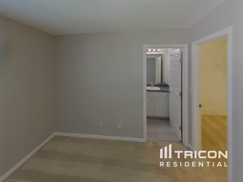 Building Photo - 4125 11th St E