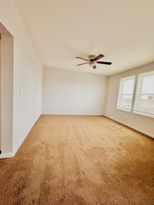 Building Photo - 3213 The Alameda