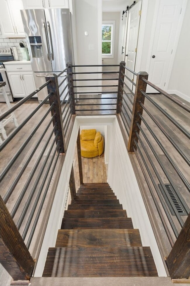 Building Photo - Furnished Home on KY Lake