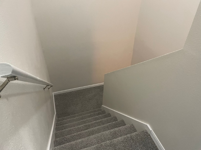 Building Photo - 30205 Swinford Ln