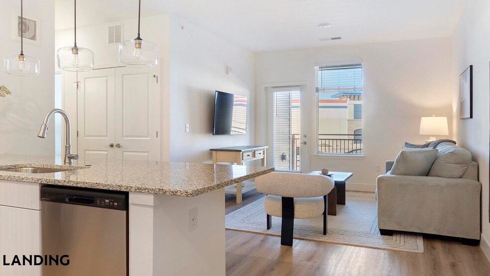 Building Photo - 10670 Jake Jabs Blvd