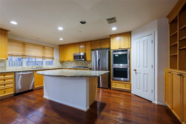 Building Photo - 50 Lightwood Trace Dr