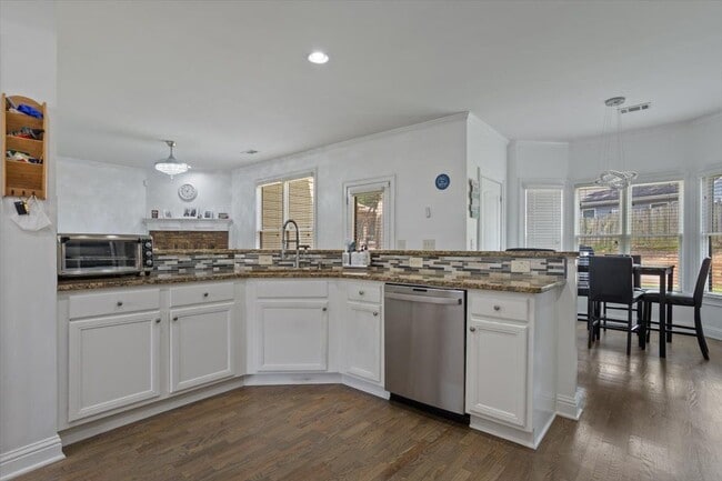Building Photo - 265 Lily Cove Dr