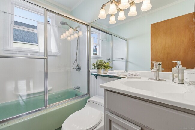 Building Photo - 41 Sterling Pl