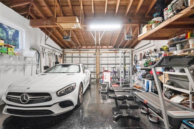 Building Photo - 1524 Siena Ave