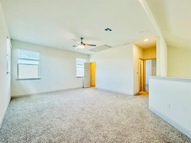 Building Photo - 18321 Anicio Gallo Dr