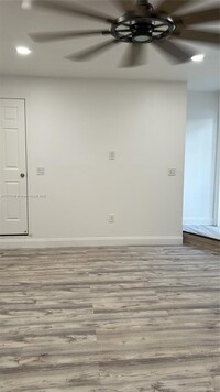 Building Photo - 107xx 142nd Ct