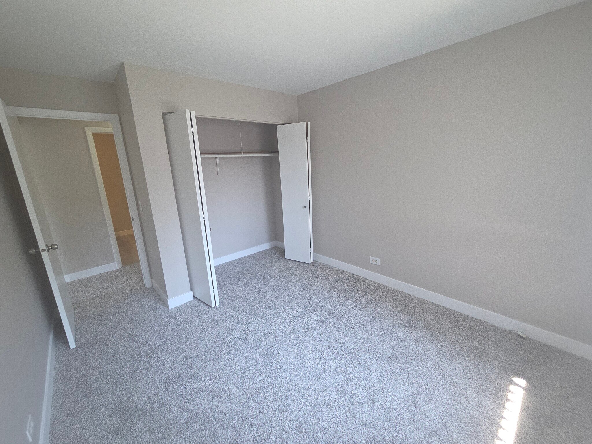 Building Photo - 299 Pembridge Ln