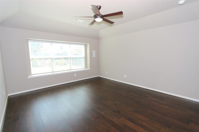 Building Photo - 21011 Blue Topaz Dr