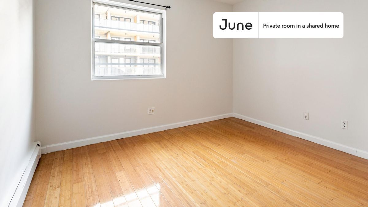Building Photo - Room in Shared 4 bed/2 bath home