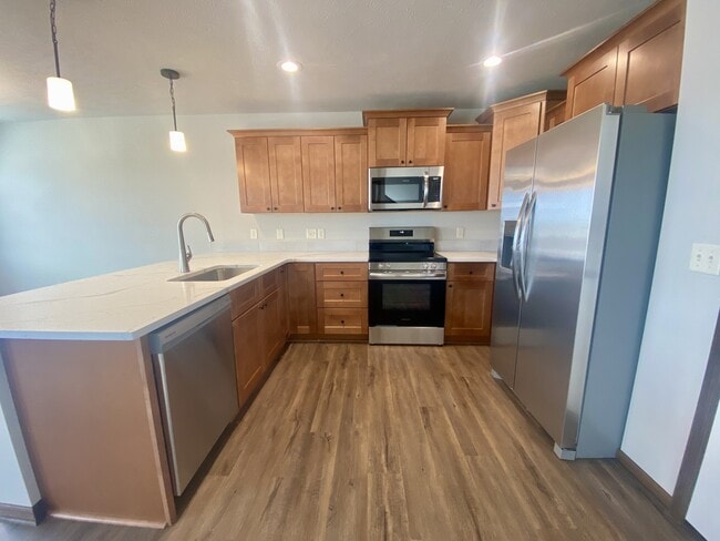 Building Photo - 135 W Samuel Ave