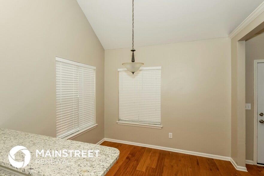 Building Photo - 507 Baronne St