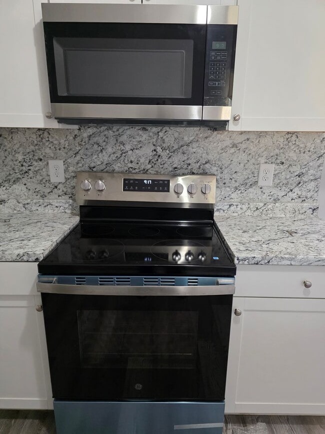 Building Photo - Ragland