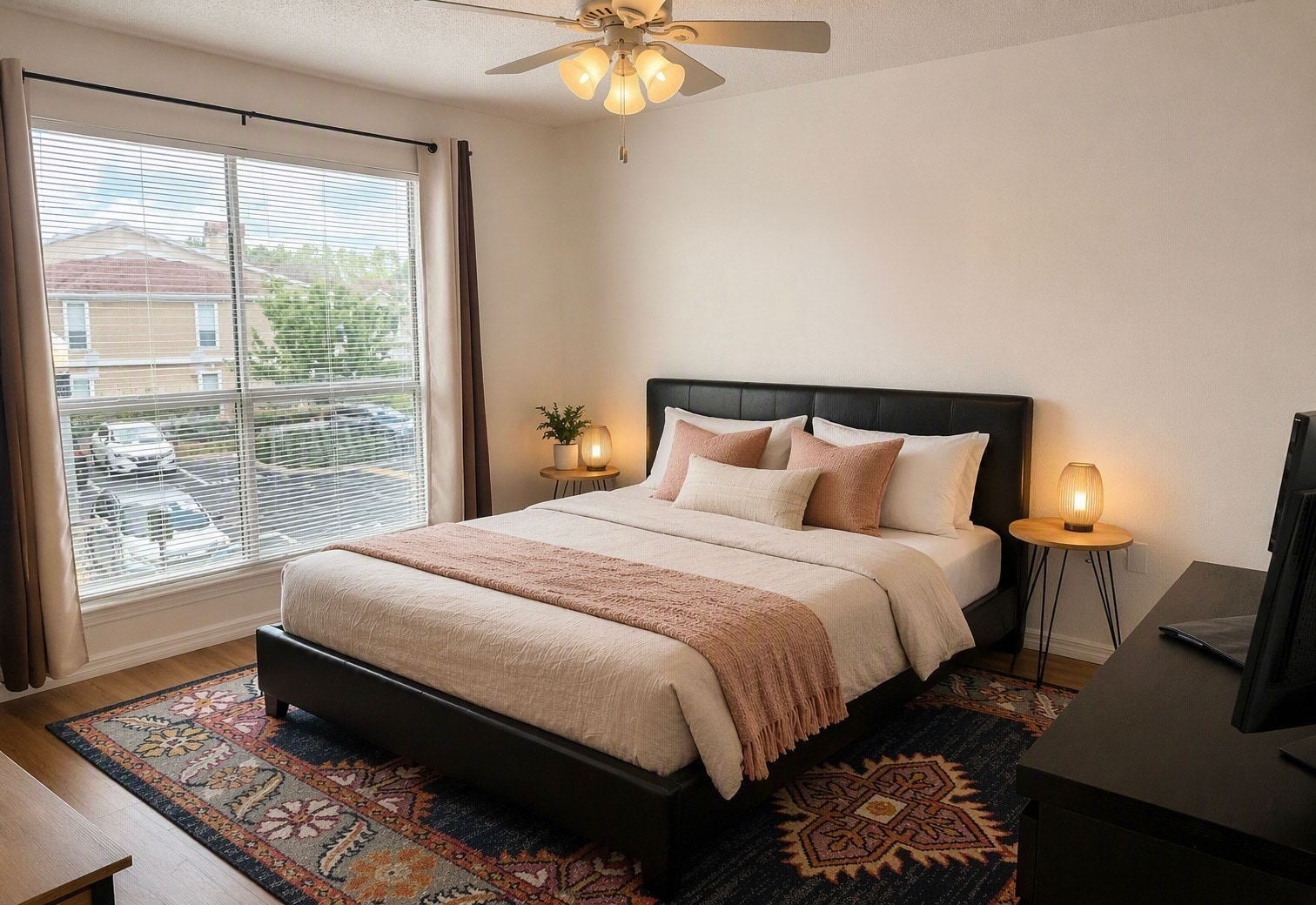 Building Photo - 9481 Highland Oak Dr
