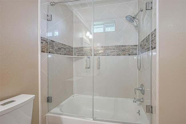 Building Photo - 5731 Coastal Way