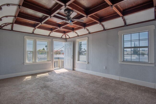 Building Photo - 4818-4822 33rd Street