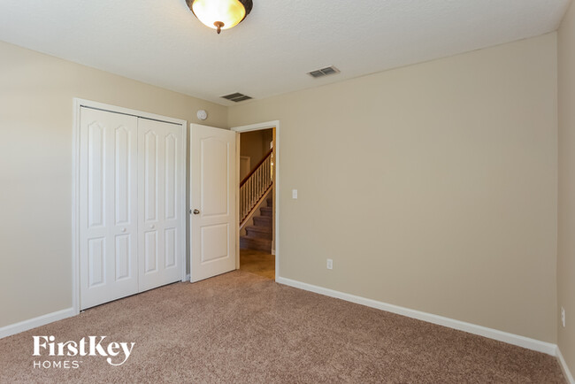 Building Photo - 3511 Shrewsbury Dr