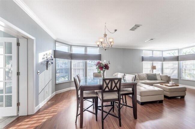 Building Photo - 2 Emden Cir