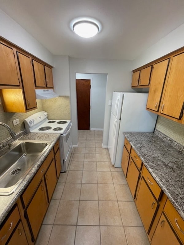 Building Photo - 515 East End Ave