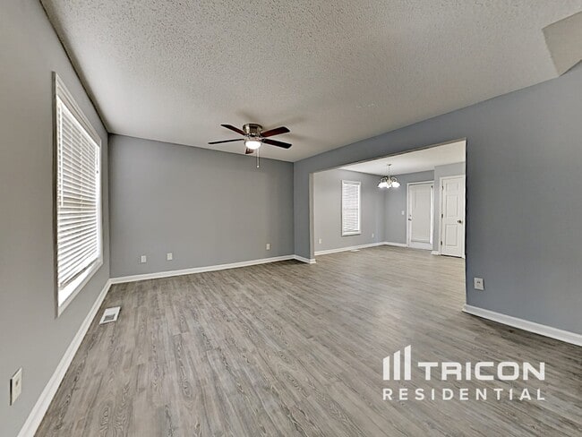 Building Photo - 207 Gun Range Rd