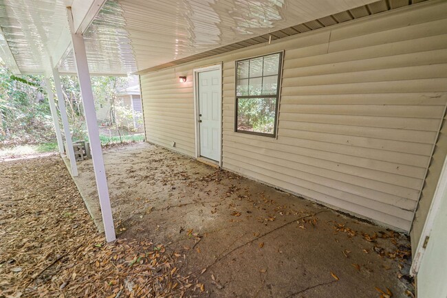 Building Photo - 2380 Hartsfield Way