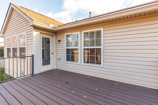 Building Photo - Charming single-family home