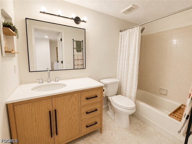 Building Photo - 13625 Eagle Ridge Dr