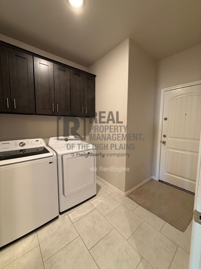 Building Photo - 1426 Fume Blvd