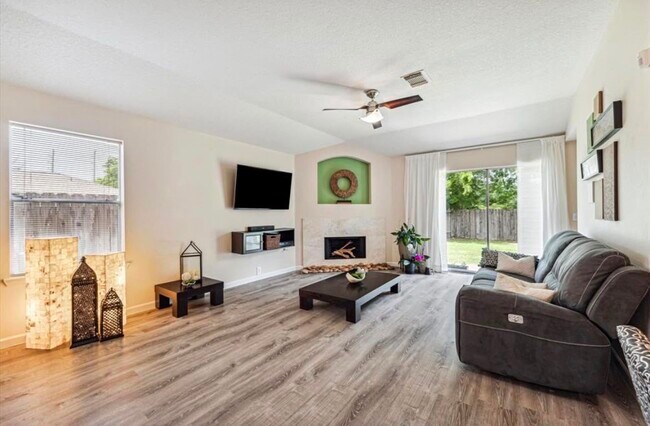 Building Photo - 21122 Barker Canyon Ln