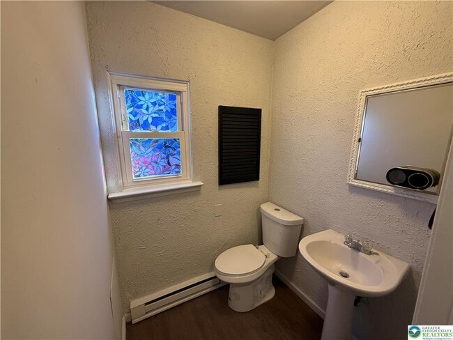 Building Photo - 320 Lockridge Ln