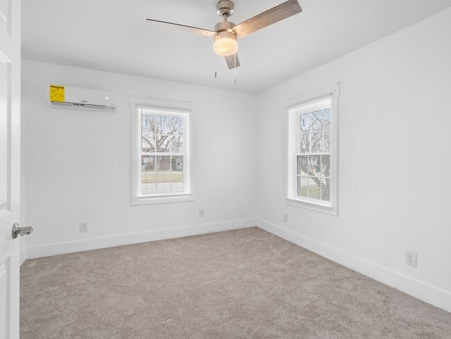 Building Photo - Home for rent in Hohenwald
