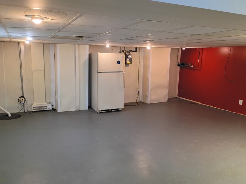Basement - 442 E Columbia Ave