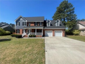 Building Photo - 6113 Castlebrooke Ln